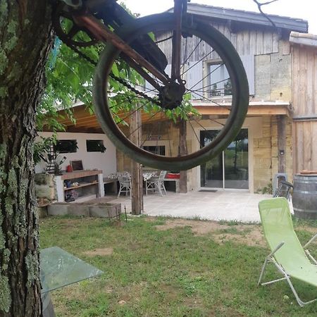 Bed and Breakfast Au Velo Dans L'Arbre Saint-Sulpice-de-Faleyrens Exterior foto